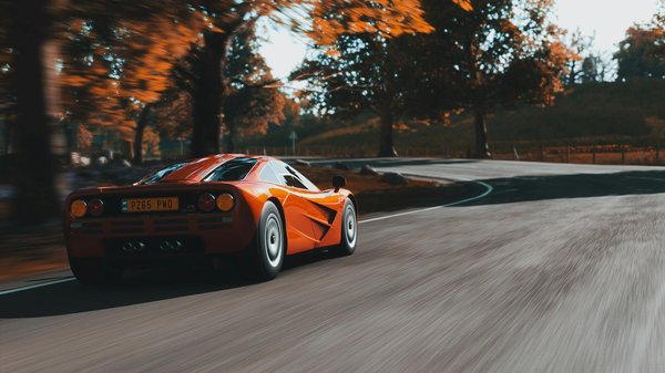 Comment fonctionne la technologie de freinage régénératif dans les voitures électriques et quels en sont les avantages ?