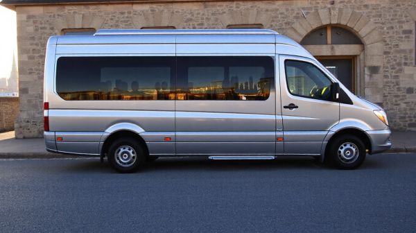 Guide pour réserver un minibus 9 places à Cherbourg